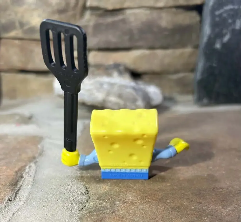 SpongeBob Flipping Krabby Patties !